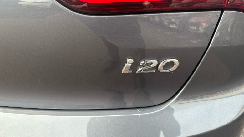 Hyundai i20 1.4 Premium SE Nav 5dr Auto Petrol Hatchback